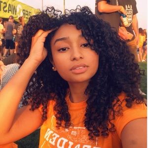 Meet your Posher, Dominica